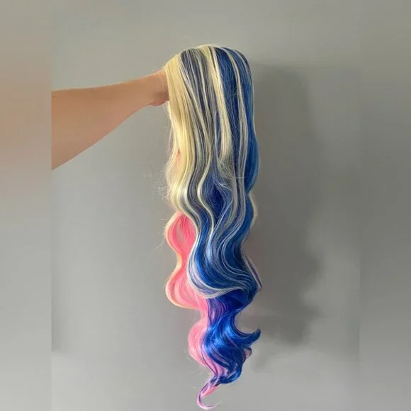 Long pink blue Harley Quinn wig - Picture 3 of 6